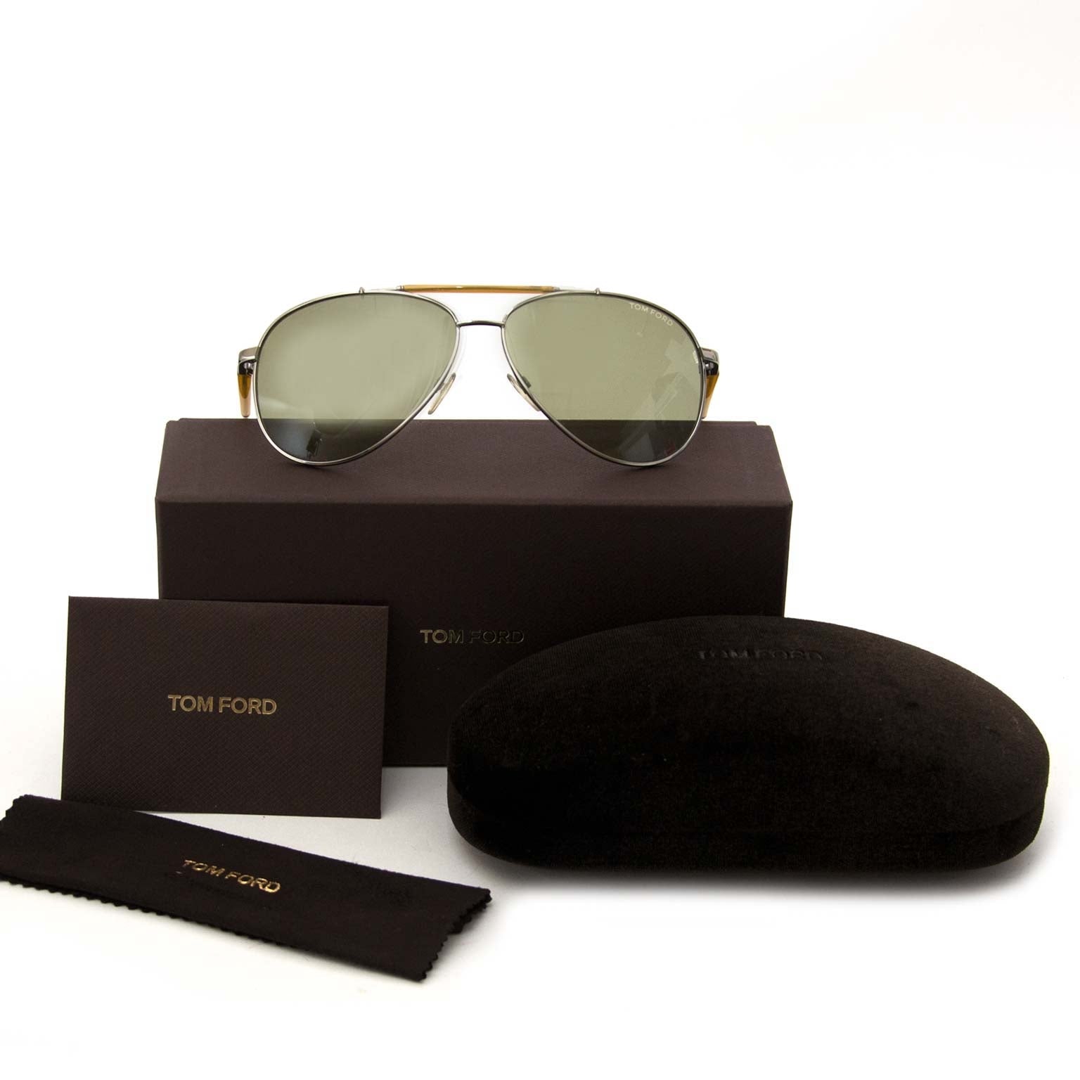 achète des lunettes de soleil à labellov vintage webshop de mode belgique