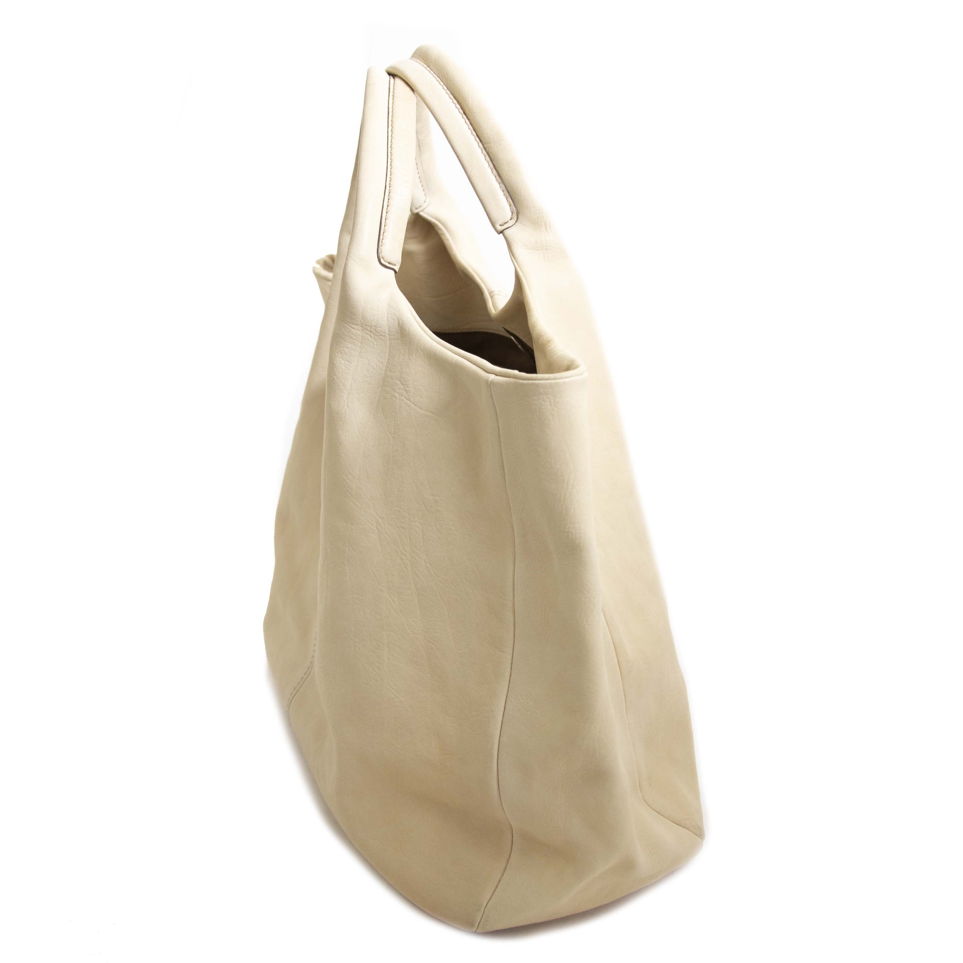Tod's White Leather Tote Bag now for sale at labellov vintage fashion webshop belgium
