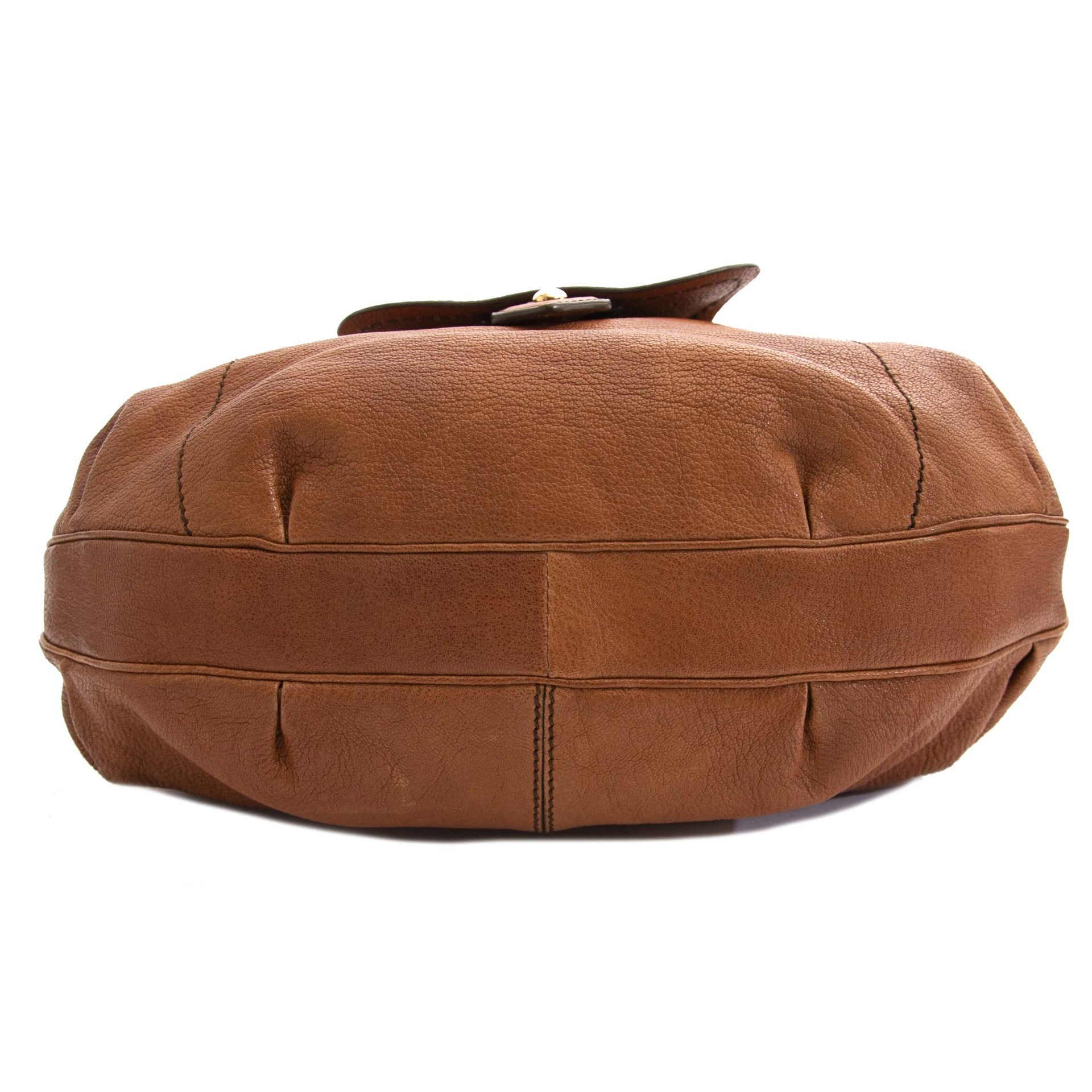 achète des sacs authéntique de Tod's à labellov vintage webshop de mode belgique pour le prix plus bas