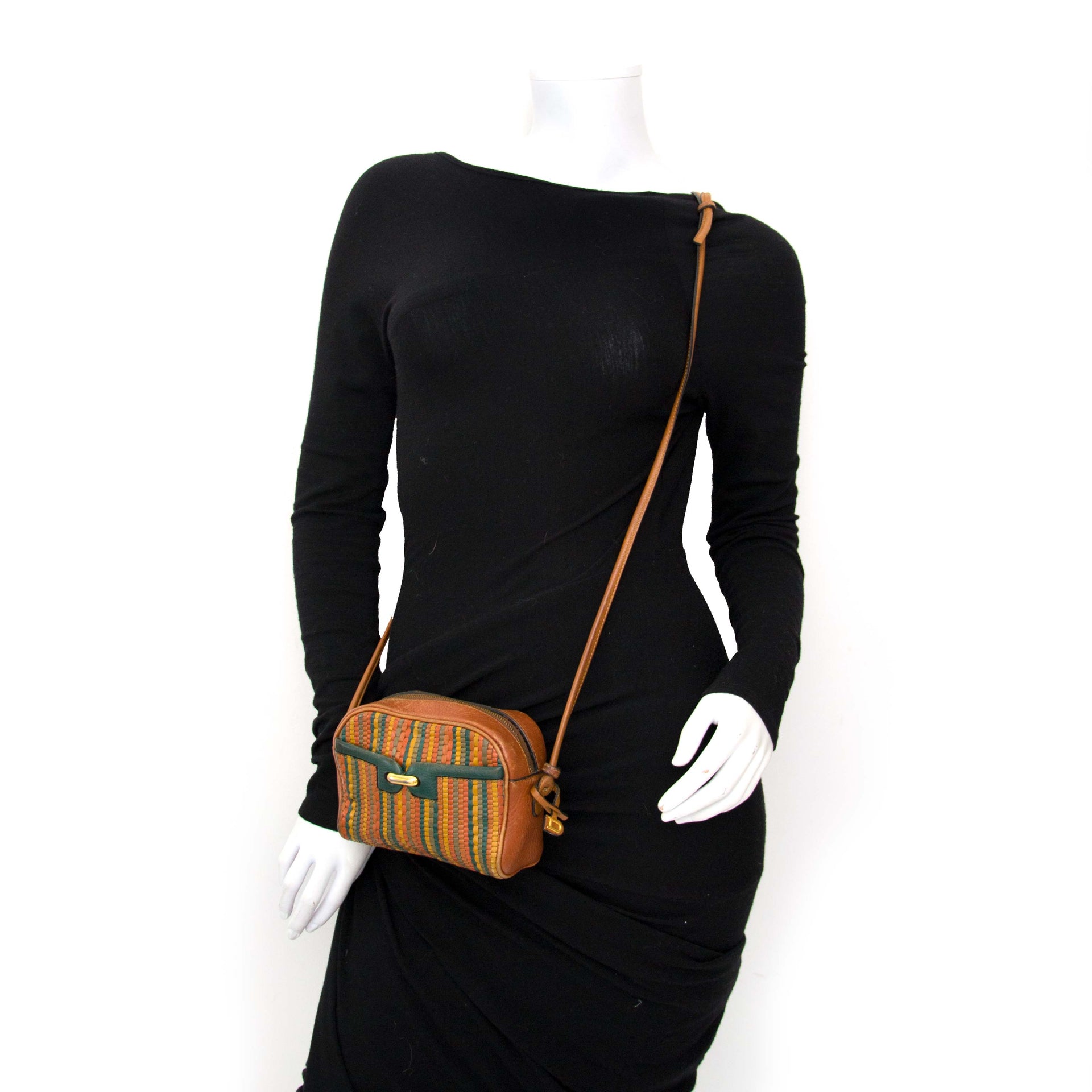 Bent u op zoek naar een 100% originele Delvaux Small Toile de Cuir Orange Green Cross Body Bag aan de beste prijs?