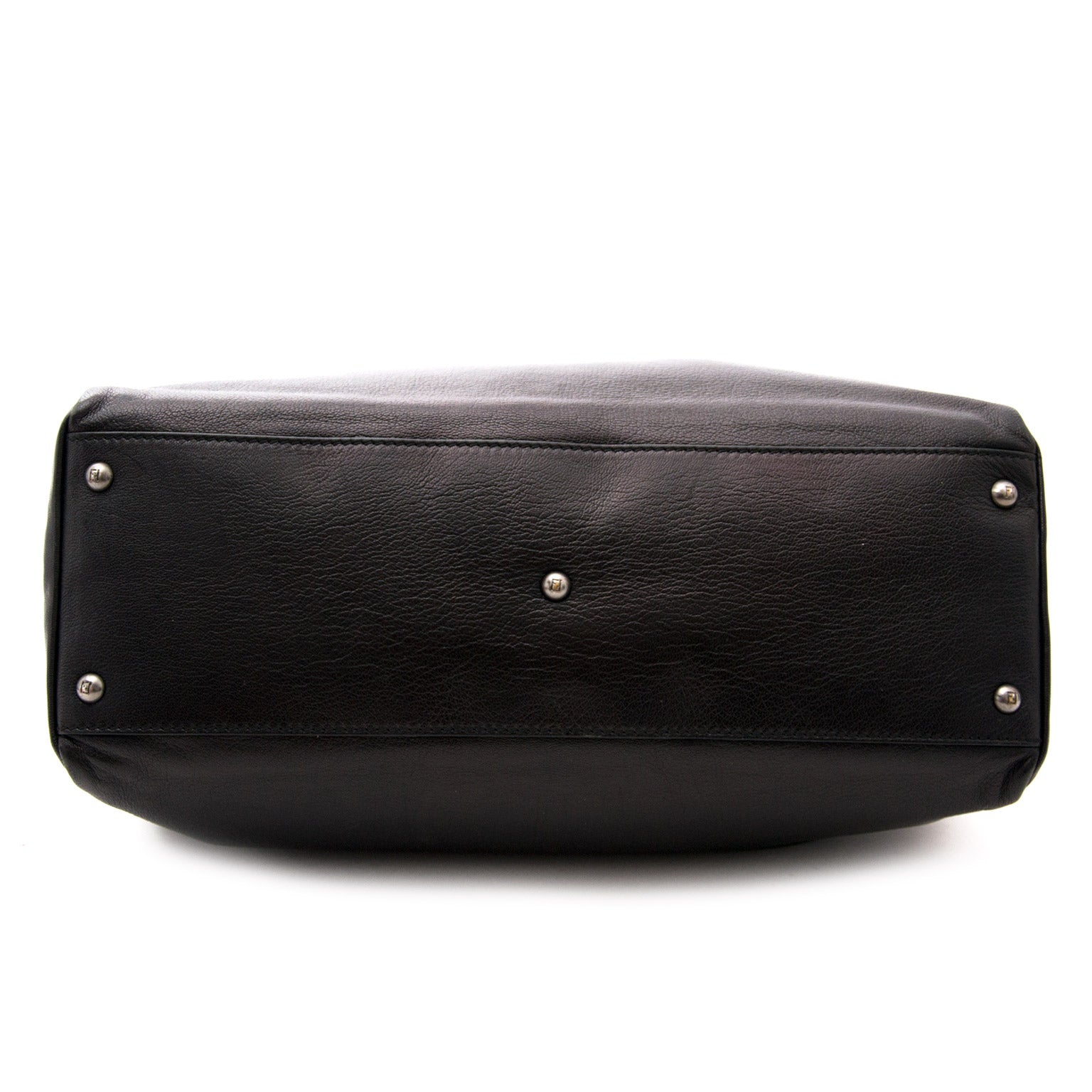 Koop en verkoop uw designer tassen tegen de beste prijs bij labellov.com