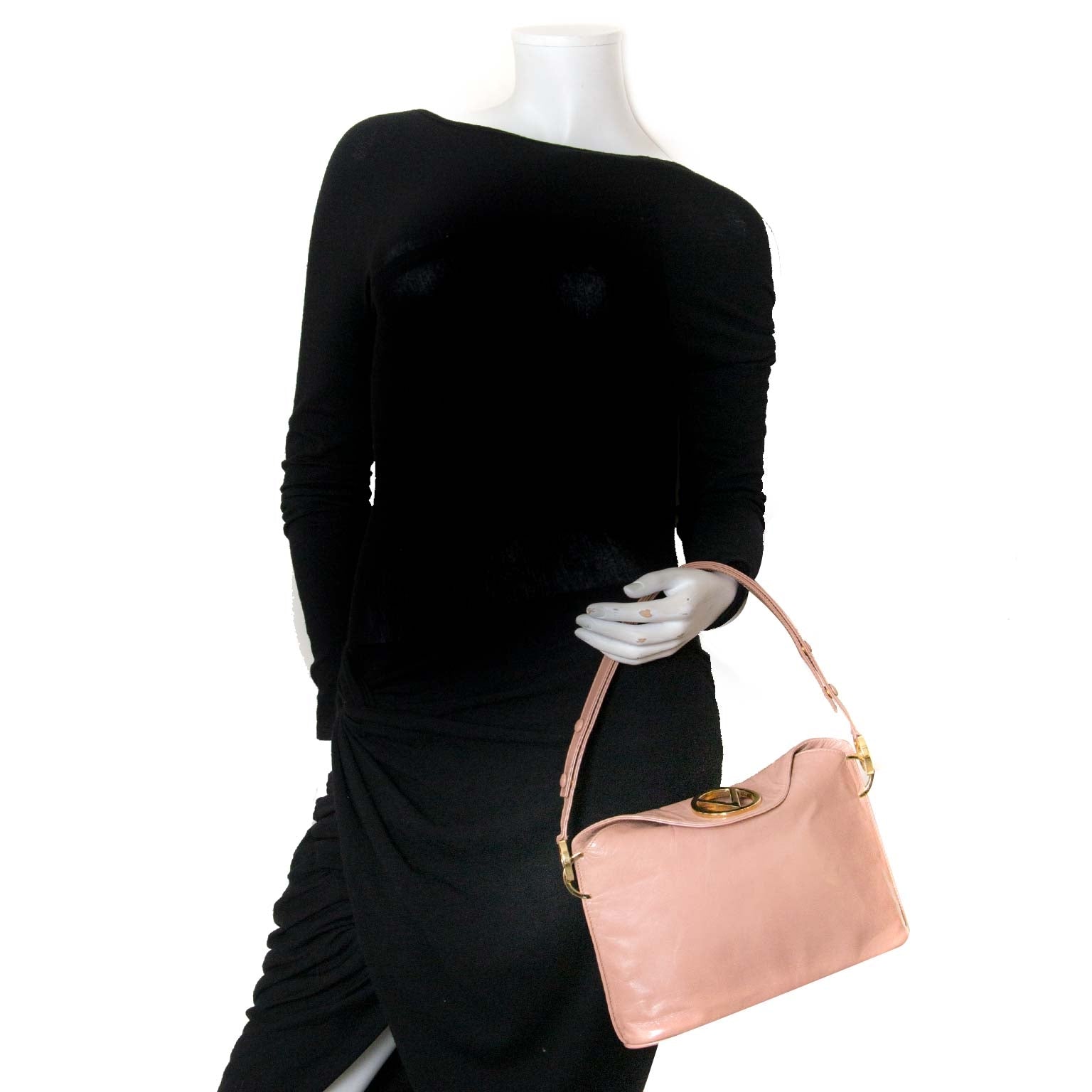 valentino blush logo flap bag now for sale at labellov vintage fashion webshop belgium