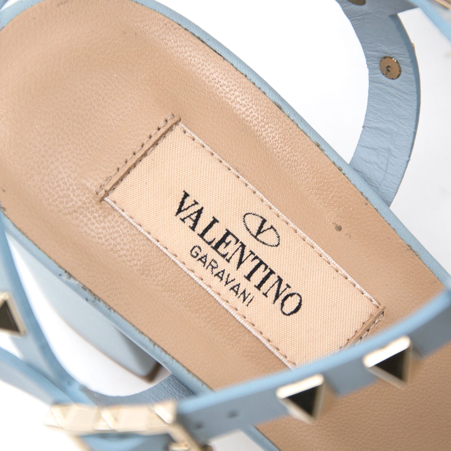 Koop authentieke Valentino schoenen bij Labellov.com