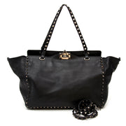 acheter en ligne pour le meilleur prix sac a main Valentino Black Rockstud Trapeze Tote