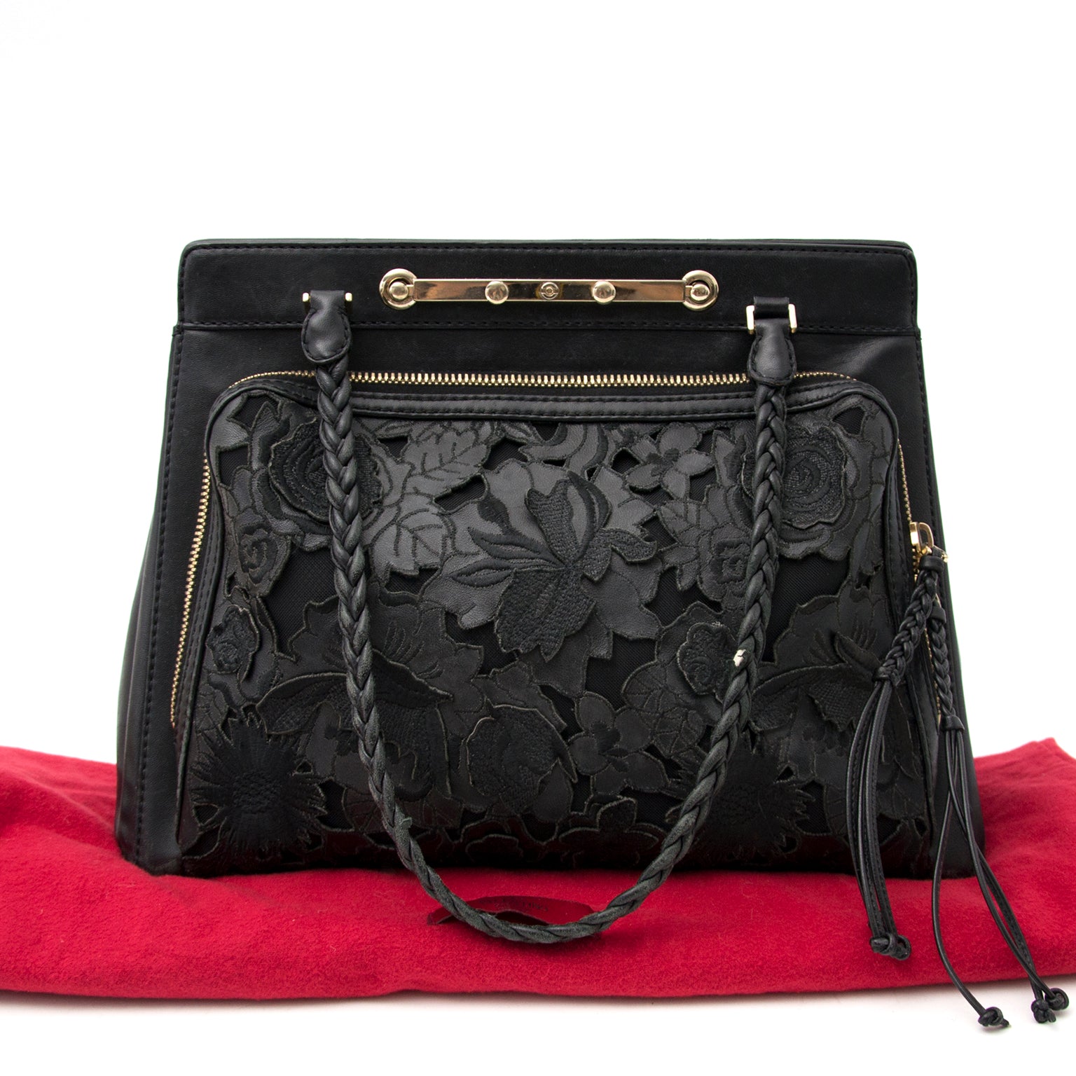 Buy and sell your preloved designer bags for the best rates online at Labellov luxury
