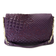 Versace Purple Quilted Paisley Medusa Shoulder Bag Buy authentic designer Versace secondhand bags at Labellov at the best price. Safe and secure shopping. Koop tweedehands authentieke Versace tassen bij designer webwinkel labellov.