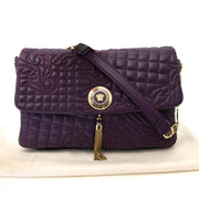 Versace Purple Quilted Paisley Medusa Shoulder Bag Buy authentic designer Versace secondhand bags at Labellov at the best price. Safe and secure shopping. Koop tweedehands authentieke Versace tassen bij designer webwinkel labellov.