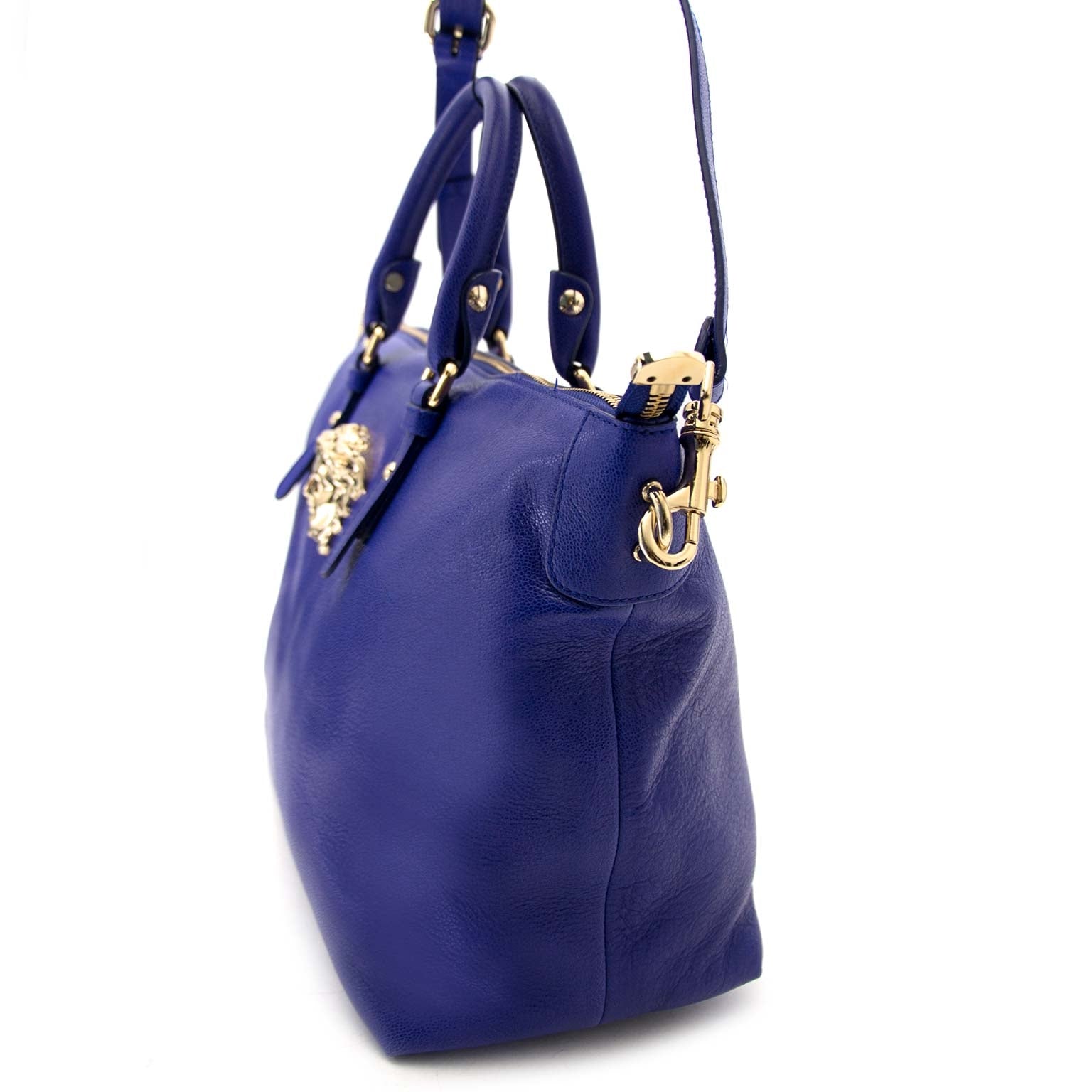 Bent u op zoek naar een authentieke designer handtas van Versace? Koop veilig in Antwerpen.