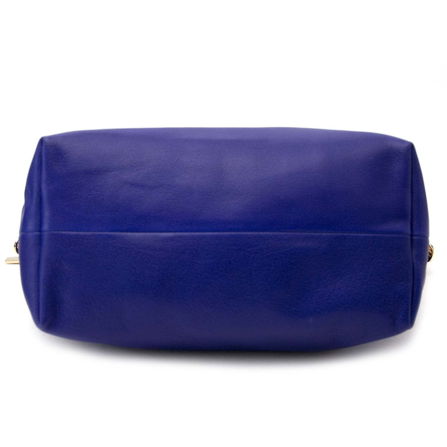 Buy and sell 100% authentic designer items for the best price at Labellov