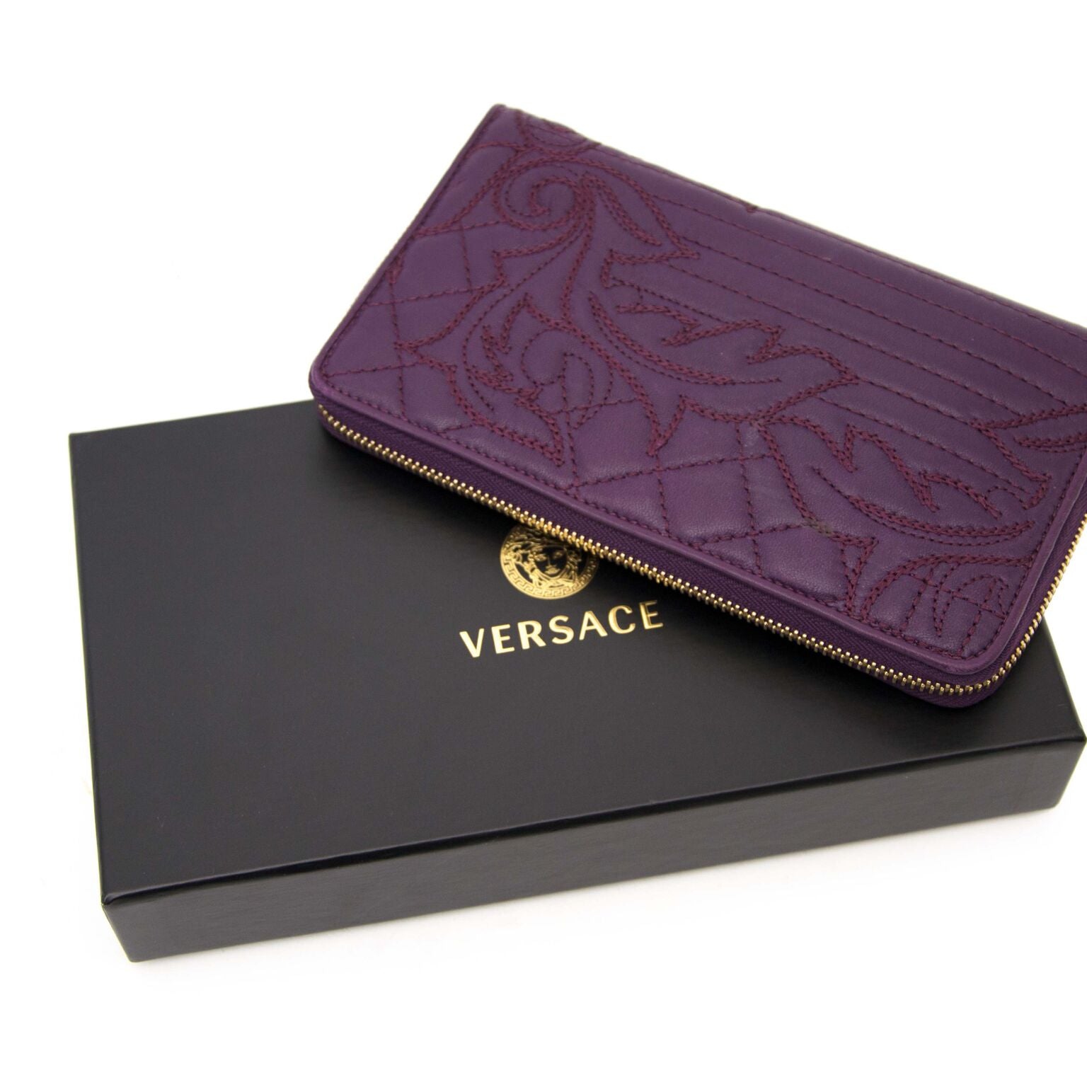 New Wallet from Versace in the color Burgundy