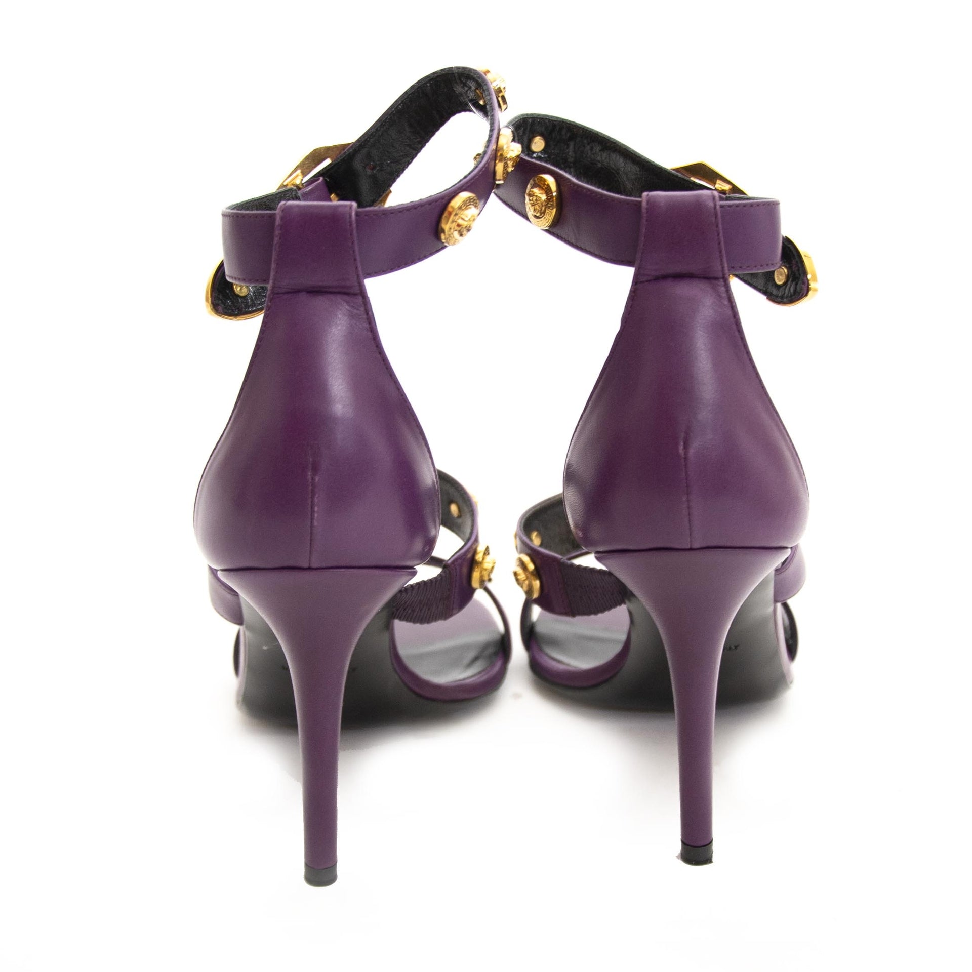 Secondhand Purple Versace sandals size 38 at Labellov.