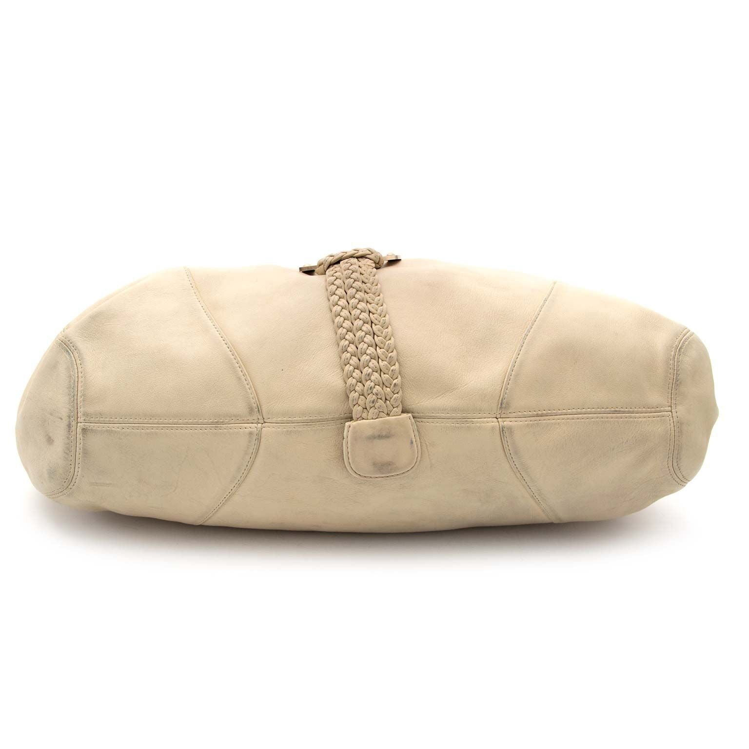 koop tweedehands Delvaux Beige Eugene Bag bij labellov