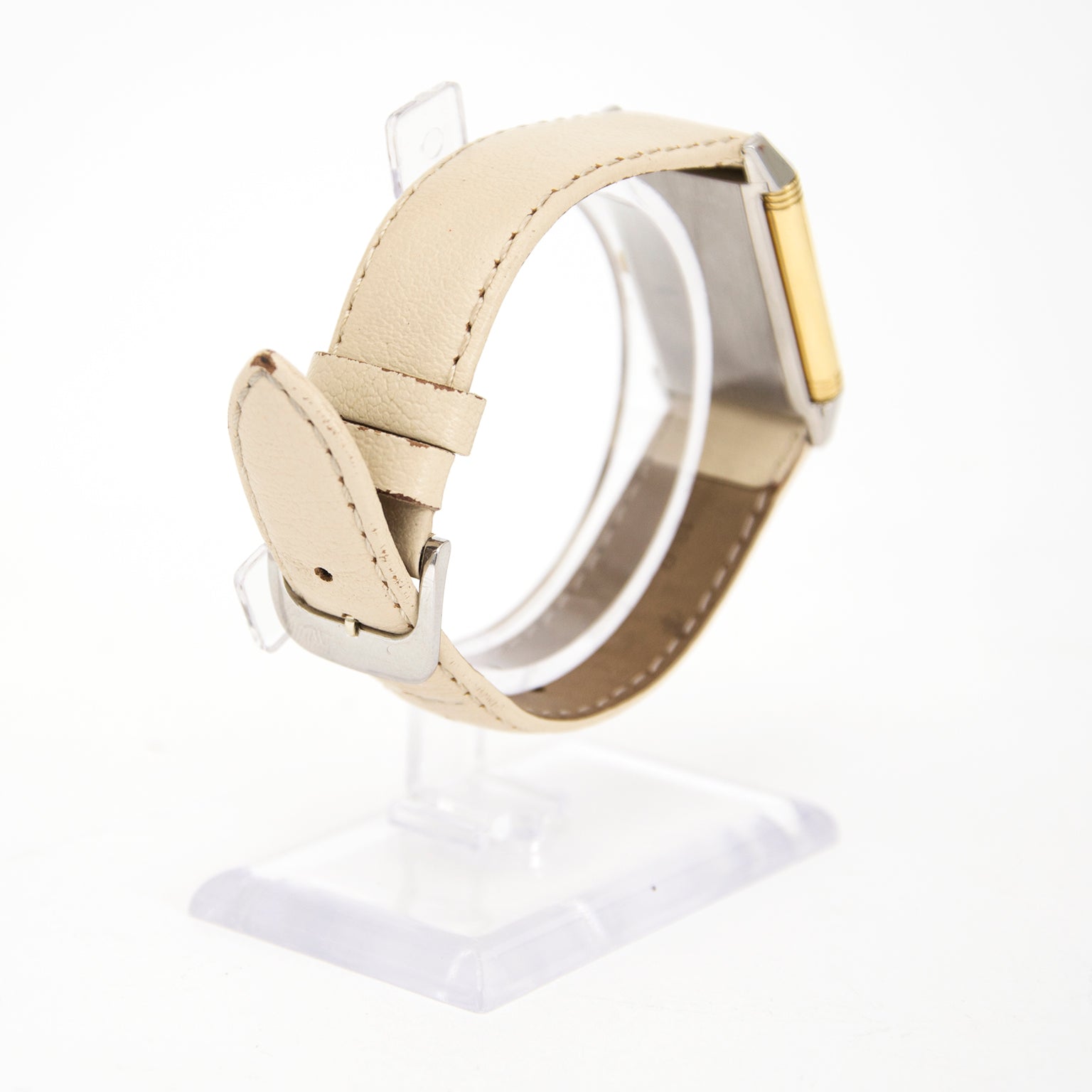 Buy authentic Jaeger-LeCoultre Reverso Classic watch at the right price at LabelLOV vintage webshop. Luxe, vintage, fashion. Safe and secure online shopping. Antwerp, Belgium.