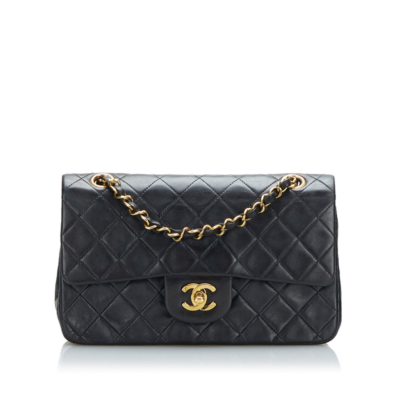 Shop safe online at Labellov in Antwerp, Brussels and Knokke this 100% authentic second hand Chanel Black Lambskin Small Classic Flap Bag