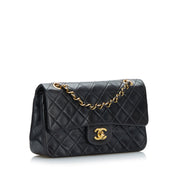 Shop safe online at Labellov in Antwerp, Brussels and Knokke this 100% authentic second hand Chanel Black Lambskin Small Classic Flap Bag