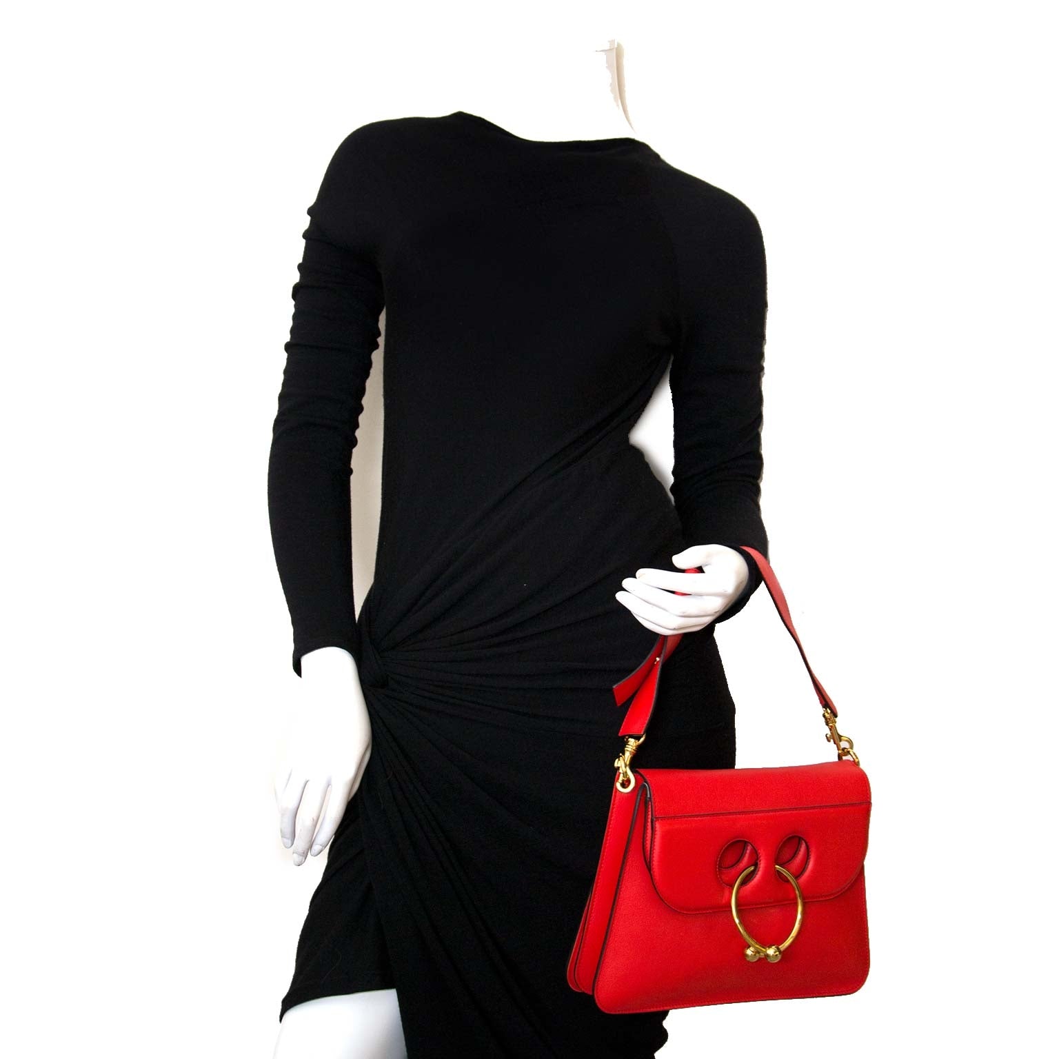 JW anderson medium pierce tas scarlet rood te koop bij labellov vintage mode webshop belgië