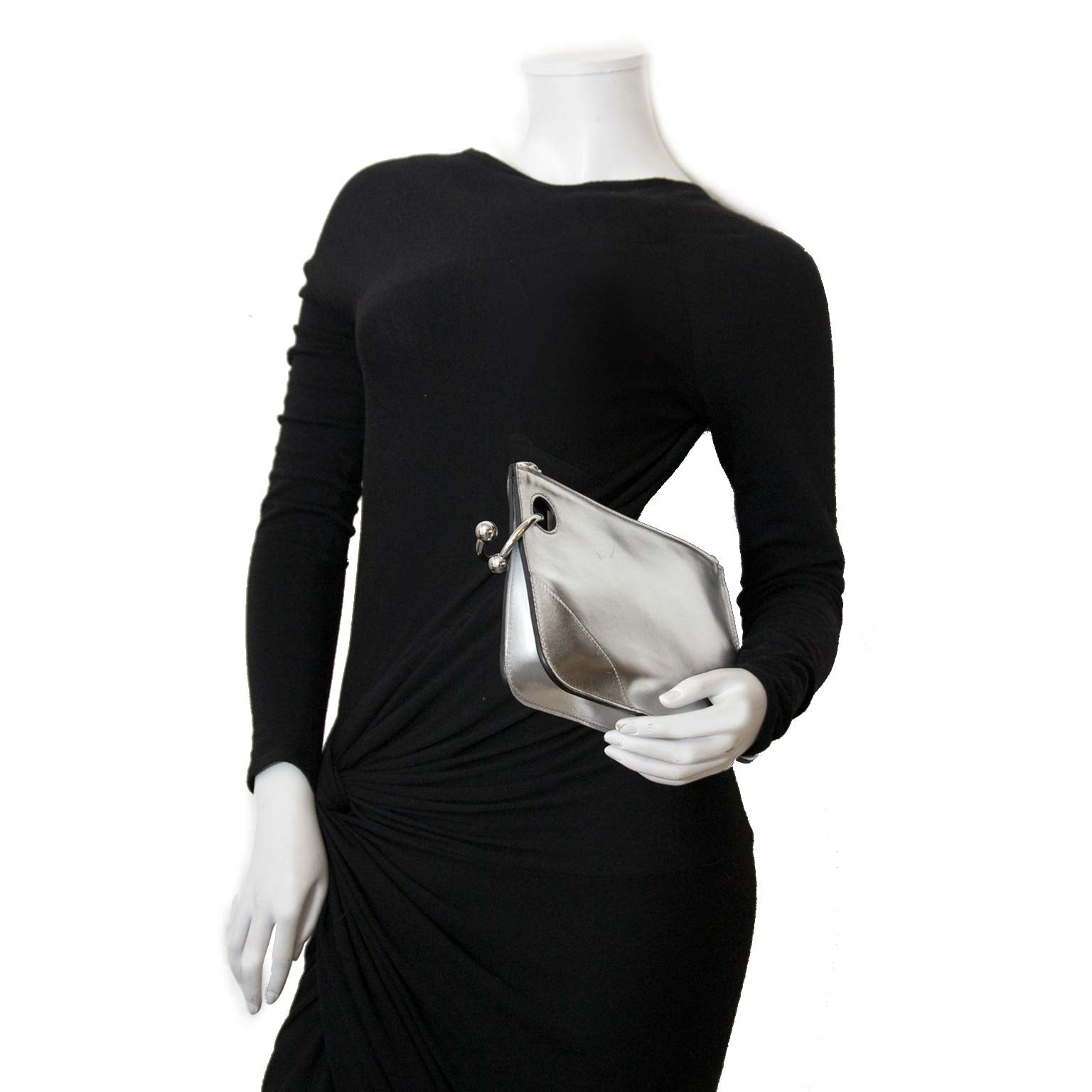 koop authentieke jw anderson zilver pierce clutchen nu online bij labellov vintage mode webshop belgië