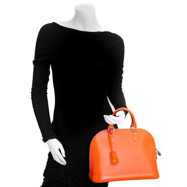 acheter en ligne seconde main Louis Vuitton Orange Epi Alma PM