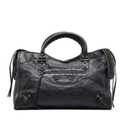 Shop safe online at Labellov in Antwerp, Brussels and Knokke this 100% authentic second hand Balenciaga Black Classic City Bag