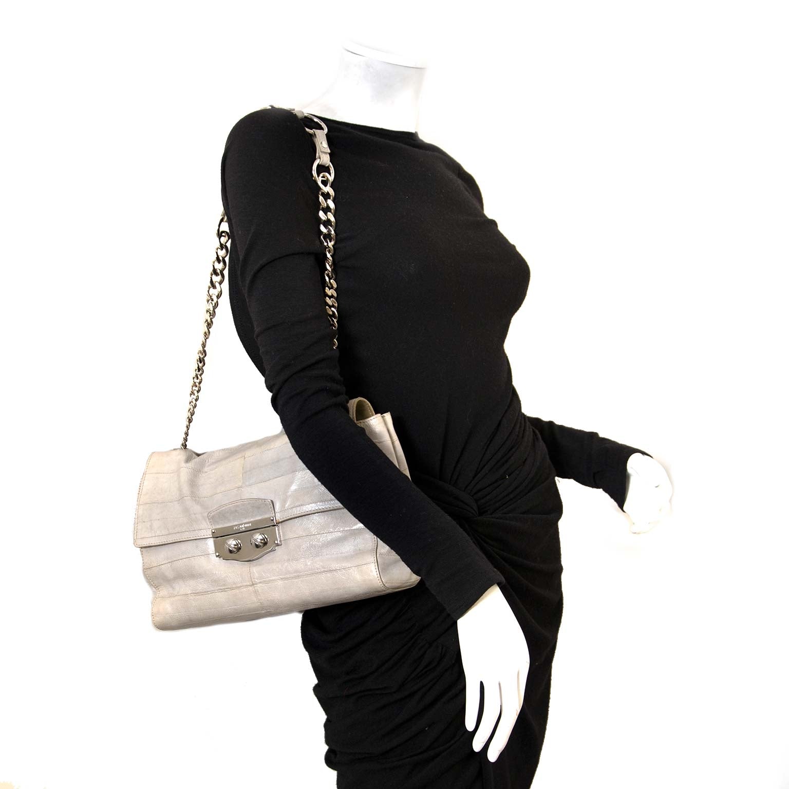 Yves Saint Laurent Le Sixieme Grey Leather Bag kopen en verkopen