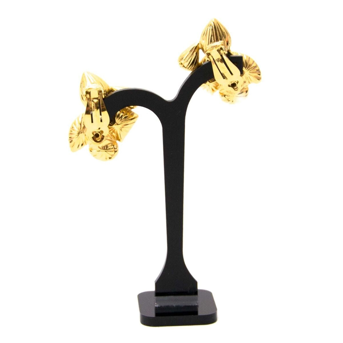 Koop authentieke tweedehands YSL oorbellen aan een eerlijke prijs bij LabelLOV. Veilig online shoppen.