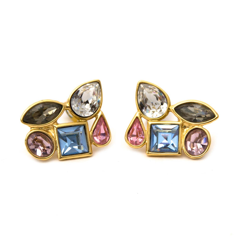 Yves Saint Laurent Coloured Clip On Earrings Buy authentic designer Yves Saint Laurent secondhand earrings at Labellov at the best price. Safe and secure shopping. Koop tweedehands authentieke Yves Saint Laurent oorbellen bij designer webwinkel labellov.