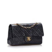 Shop safe online at Labellov in Antwerp, Brussels and Knokke this 100% authentic second hand Chanel Black Lambskin Small Classic Flap