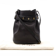 Vintage Delvaux black shoulder bag for the best price at Labellov webshop. Safe and secure online shopping with 100% authenticity. Vintage Delvaux noir sac à epaule pour le meilleur prix.