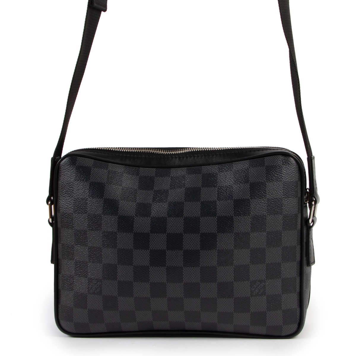 Louis-Vuitton Daniel Graphite Trocadero Messenger Bag For Men for Sale in  Glendale, CA - OfferUp