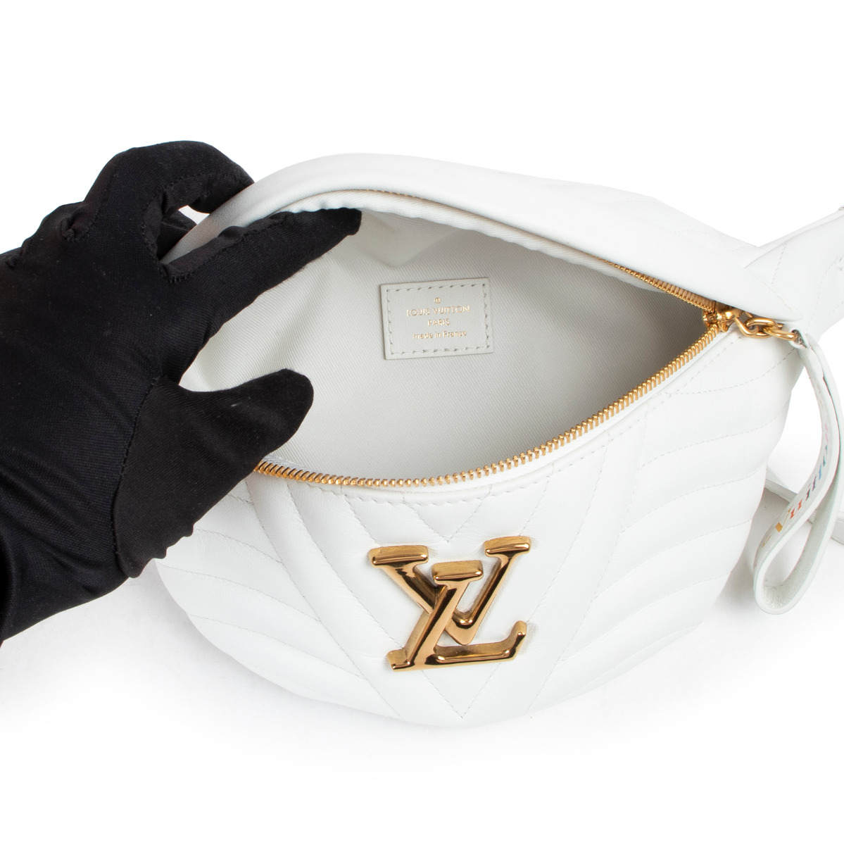 Louis Vuitton Womens New Wave Bum Bag White – Luxe Collective