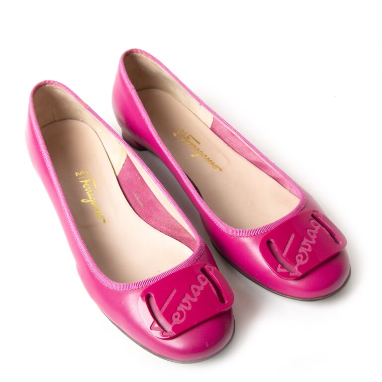 Ferragamo My Charm Ballet Flats ○ Labellov ○ Buy and Sell Authentic Luxury