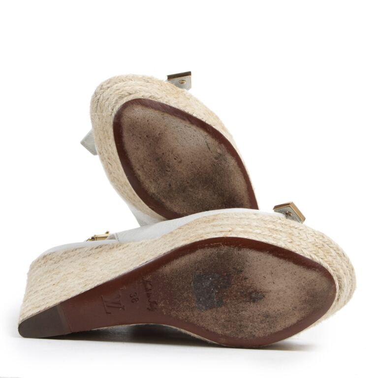 Louis Vuitton Beige Vachetta Leather Espadrille Wedge Sandals Size 38 at  1stDibs