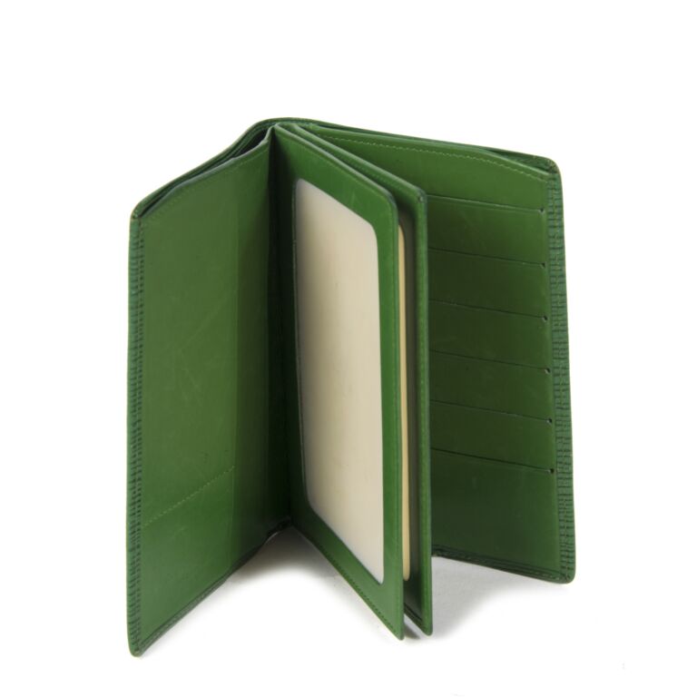Louis Vuitton Epi Green Marco Wallet ○ Labellov ○ Buy and Sell Authentic  Luxury