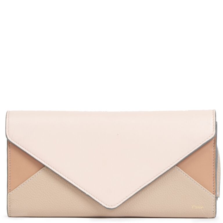 Chloé Nude Leather Envelope Wallet Labellov Buy and Sell Authentic Luxury