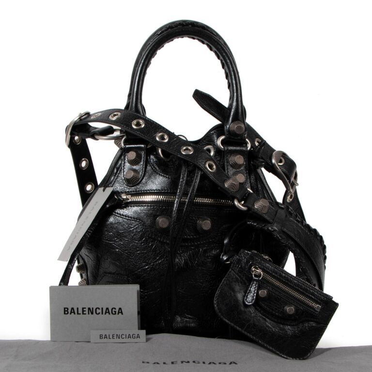 Bucket Bag — Black – La Garçonne