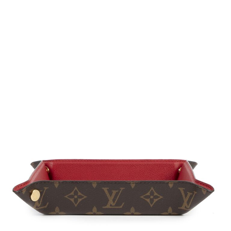 Now heres something you dont see often. The Louis Vuitton Valet tray m