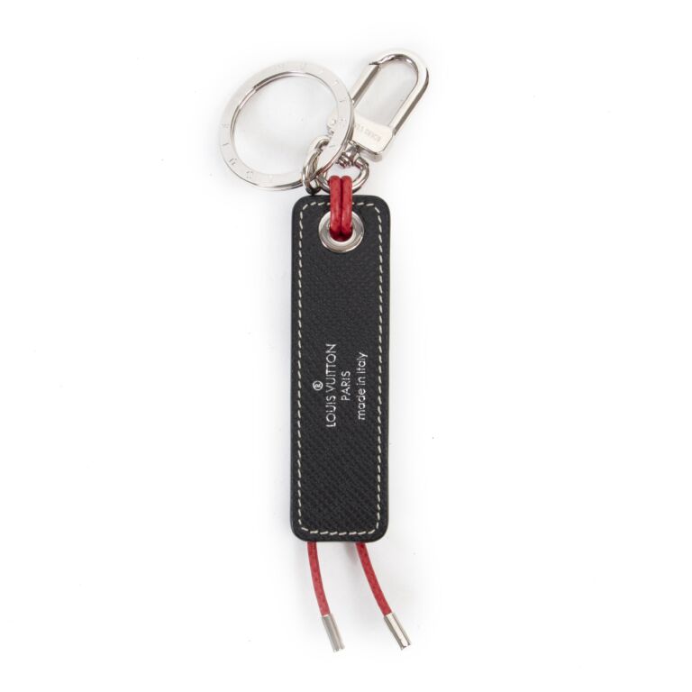 LOUIS VUITTON LOUIS VUITTON Porte-cle Vivienne keychain M67846 Plastic red  white Used LV M67846