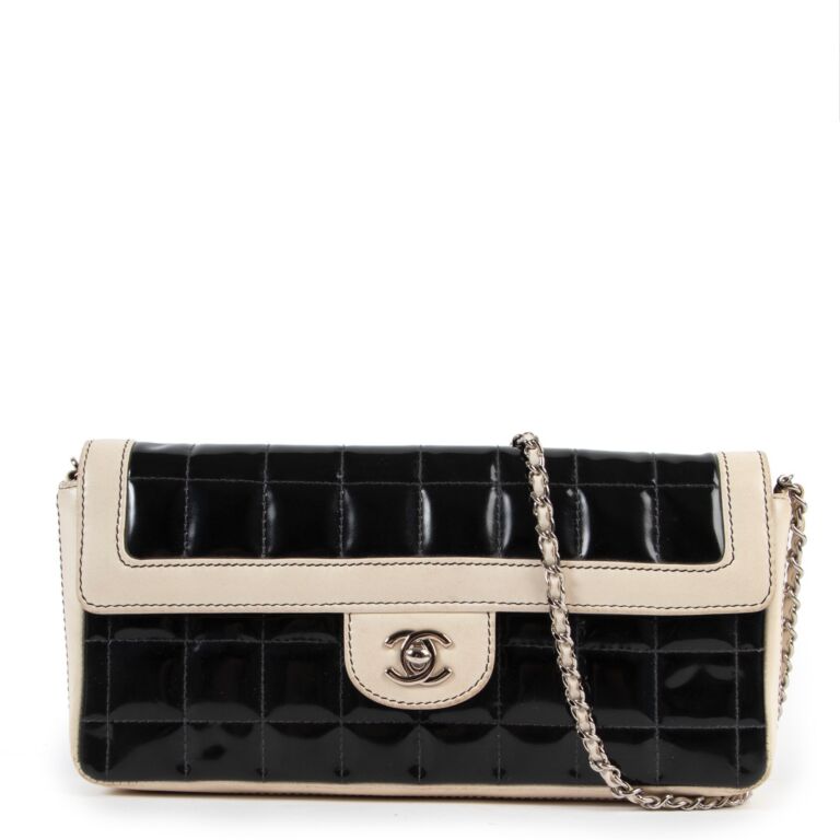 Chanel Black Lambskin Chocolate Bar Quilted East West Flap Bag  myGemma   Item 117681
