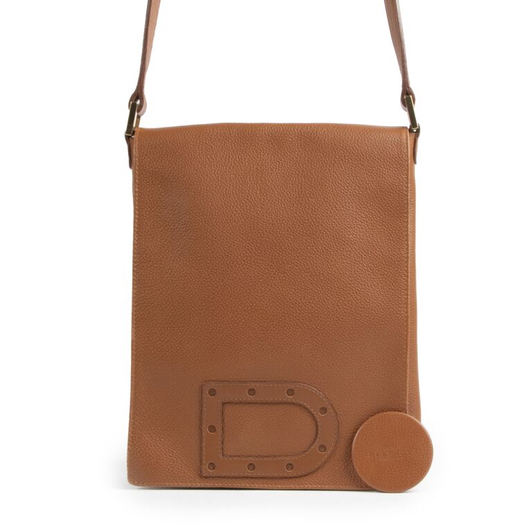 Leather handbag Louis Feraud Camel in Leather - 9973389