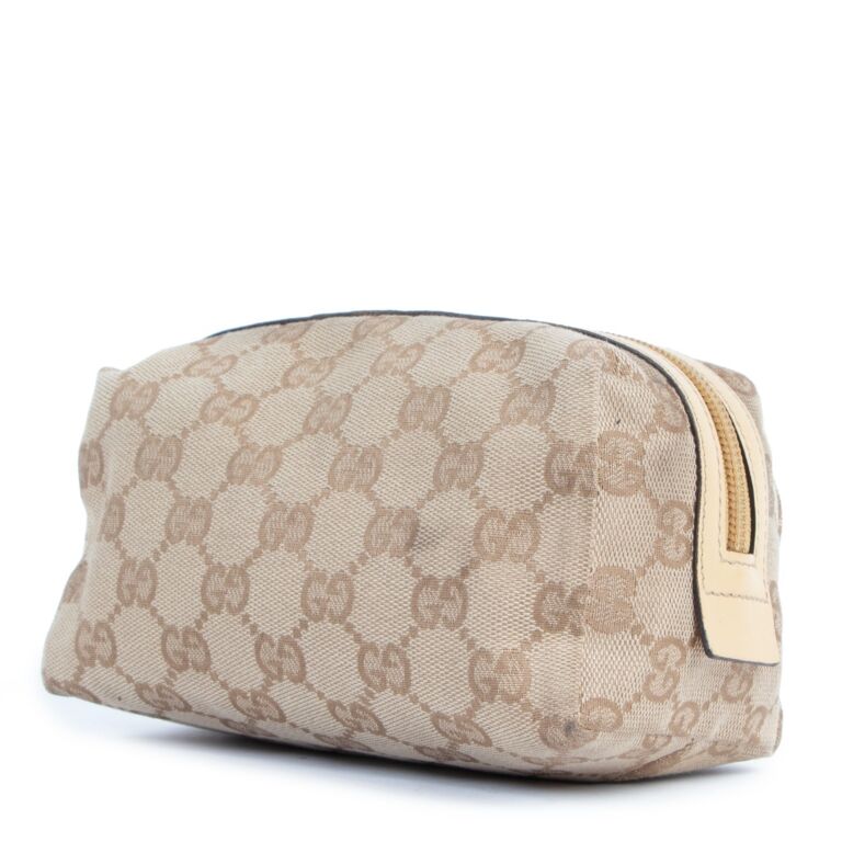 Gucci GG Canvas Cosmetic Pouch (SHG-naEElv) – LuxeDH
