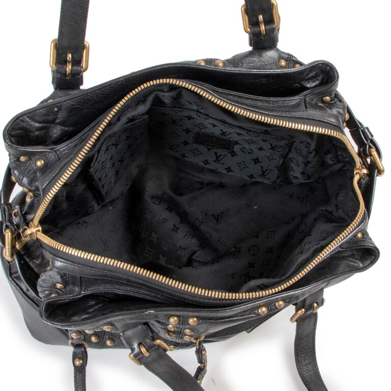 Louis Vuitton - Authenticated Rivets Handbag - Leather Black Plain for Women, Good Condition