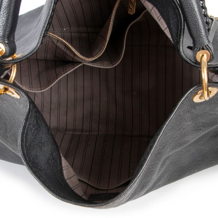 Louis Vuitton Black Artsy MM Monogram Empreinte Leather