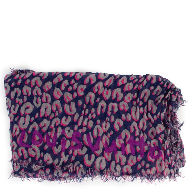 Tổng hợp hơn 61 louis vuitton scarf pink tuyệt vời nhất  trieuson5