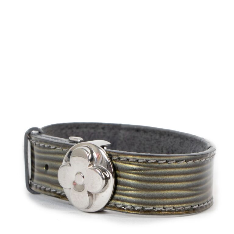 Leather bracelet Louis Vuitton Yellow in Leather - 36040175