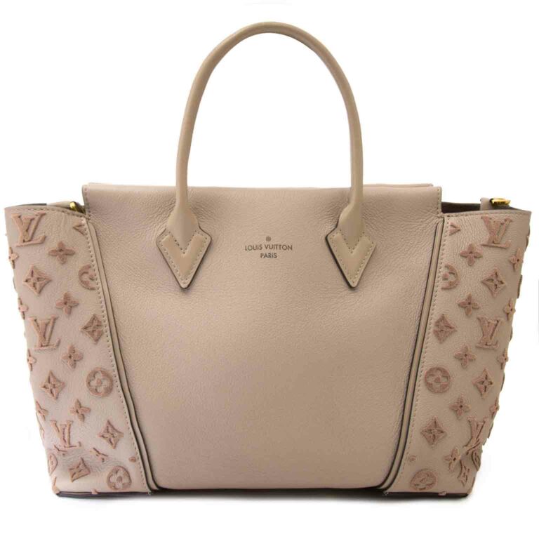 Presenting the LOUIS VUITTON Veau Cachemire Calfskin W Tote PM Galet. This  collection was first introduced in July 2013, which included first five  totes, By Sayuri's Treasure Chest LLC
