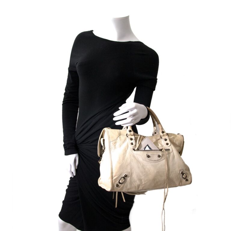 City leather handbag Balenciaga White in Leather - 31789757