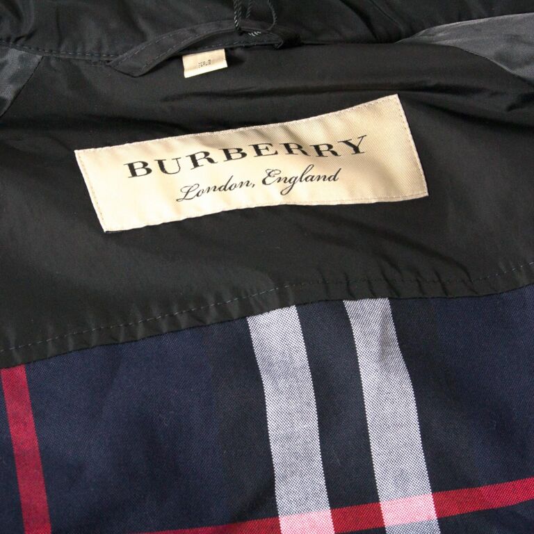 Burberry Black Trench Coat - Size 38 ○ Labellov ○ Buy and Sell Authentic  Luxury