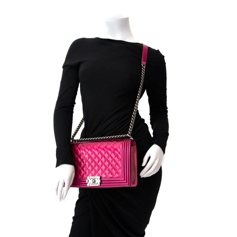 Chanel Fuchsia Pink Lambskin Jumbo Classic Double Flap Bag GHW – Boutique  Patina