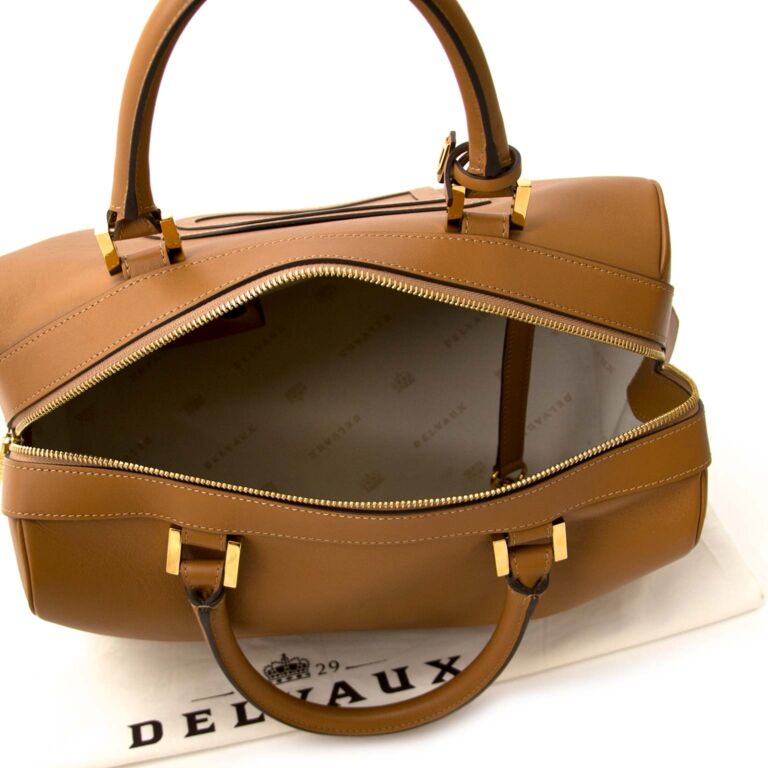 Delvaux Chocolat Louise Cabas GM ○ Labellov ○ Buy and Sell