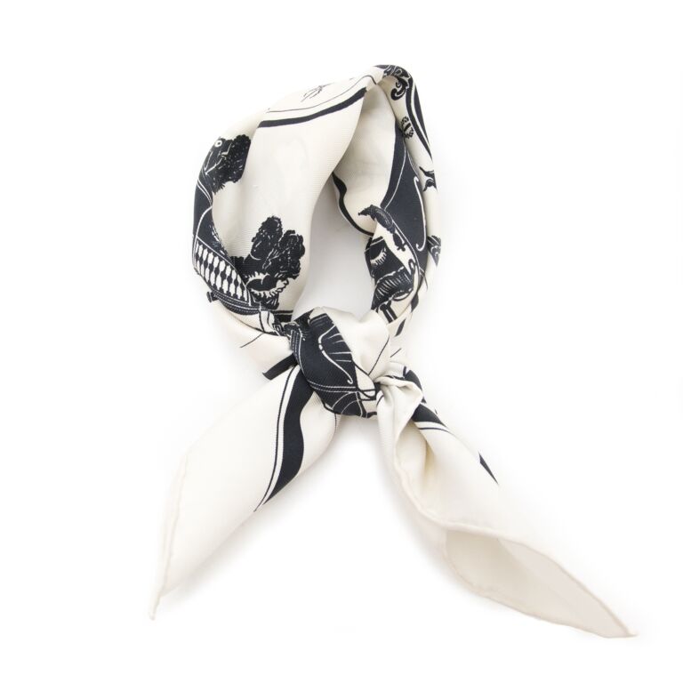 HERMES-Carre-90-Silk-100%-Scarf-PAPEROLES-Horse-Print-White – dct